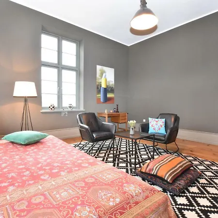 Lägenhet In Mit Terrasse Steffenshagen